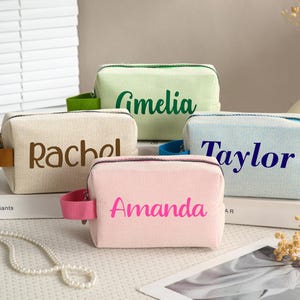 Personalized Bridesmaid Name Makeup Bag,Canvas Makeup Bag,Monogrammed Cosmetic Bag,Beauty Bridesmaid Makeup Bag,Bridesmaid Gift,Gift for Her