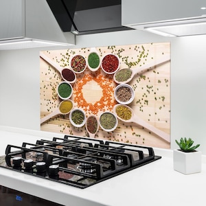 ARTHUB® Glass Kitchen Splashback, Tempered Glass 5mm | Heat Resistant, Stove Splash Guard, Wall Protector, Food, Wooden Table Spices