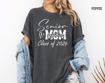 Senior Mom 2027 Comfort Colors® Shirt, Class of 2027 Dad Tee, Personalized Graduate Mom Gift