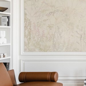 Papier peint floral sauvage à l'aquarelle, décoration murale florale botanique douce, papier peint floral avec de l'herbe, décoration murale de fleurs des champs
