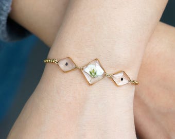 Baby's Breath Flower and Forget Me Not Seed armband voor moeder, hars bloem sieraden, miskraam cadeau, baby verlies cadeau, rouwende moeder cadeau