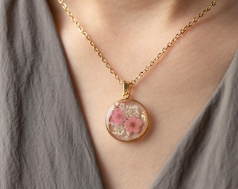 Pink Forget Me Not Necklace, Pressed Dried Flower, Round Pendant Floral Jewelry, Birthday & Bridal Shower Gift