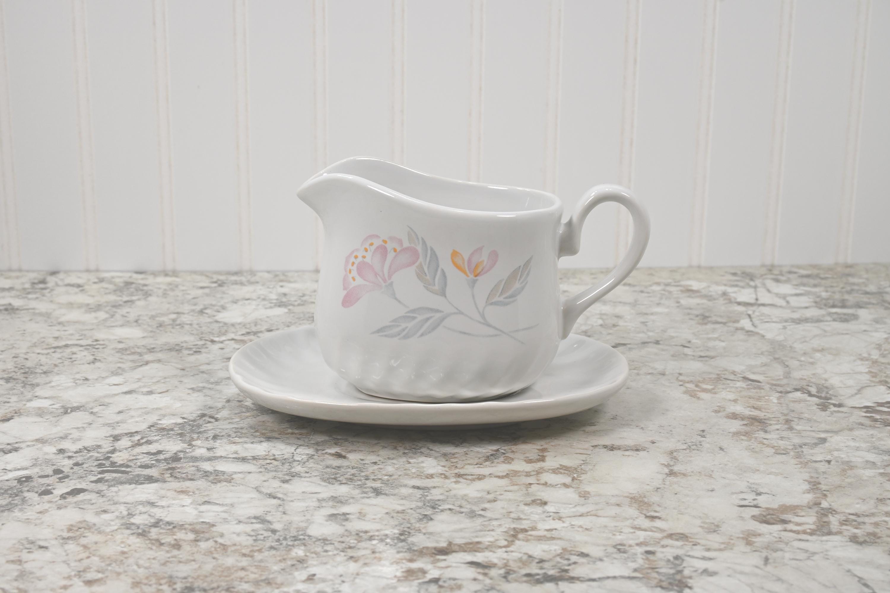 Vintage Corelle Gravy Boat With Underplate Pink Trio Floral