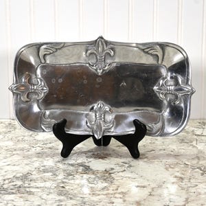 Polished Pewter Fleur de Lis & Wing Pattern Serving Platter | Rectangular Pewter Tray | Vintage Pewter Plate