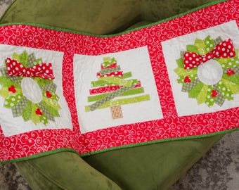 Dresden Wreath Table Runner (Downloadable Pattern)