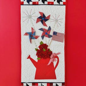 Patron de couture de courtepointe Patriotic Pinwheels gratte-ciel (juin)
