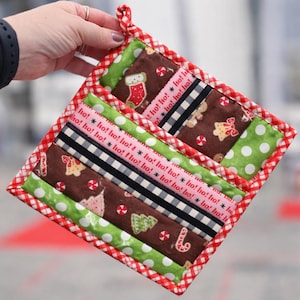 Strip and Flip Pocket Hot Pad Holders (Downloadable Sewing Pattern)