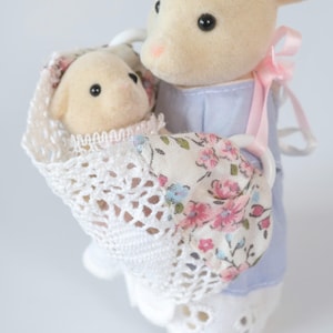 Sylvanian Families Baby Sling Carrier, casa de bonecas, Vintage, Calico Critters Tomy