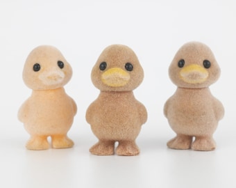 Figuras de patitos de Sylvanian Families, Waddlington, Puddleford, patitos trillizos, Vintage, Calico Critters