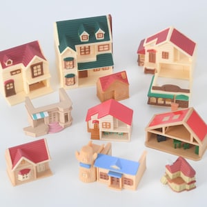 Miniature Dolls House - Sylvanian, toy shop, shop, school, cottage, vintage, Calico Critters