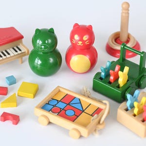 Sylvanian Vintage Baby toys, Play Set, dolls house nursery miniature, cat, Tomy, Calico Critters