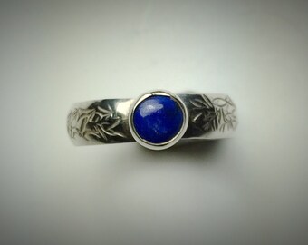 Sterling silver and lapis ring