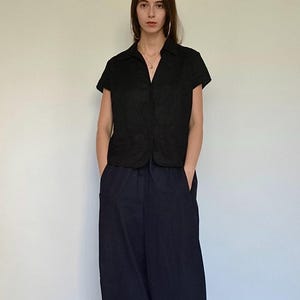2000s Vintage Women&#39;s Black Linen Shirt, Minimalist Summer Short Sleeves Button Up, Size M