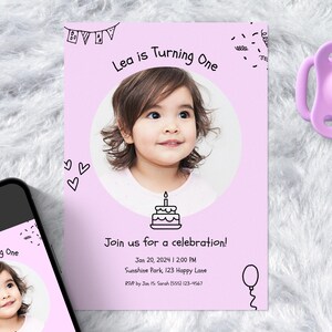 Aanpasbare sjabloon voor uitnodiging voor baby's 1e verjaardag • 5 x 7" + A6-formaten • Naam, foto en teksten bewerken in browser (canva) • Afdrukken of online delen