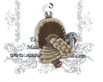 Turkey Charm - Hand Painted - for Quilting, Crafters, Scrapbook, Needlecraft, Jewelry - Item #1683