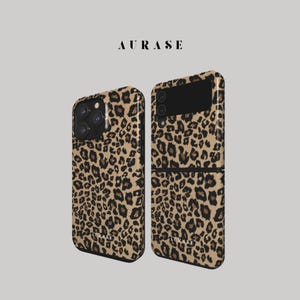 Aesthetic Cheetah Phone Case iPhone 16 15 14 13 Samsung Z Flip 6 5 4 Z Fold 4 3 Galaxy A 55 54 S 25 24 Animal Print Gift Idea Birthday