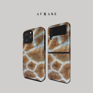 Aesthetic Giraffe Phone Case iPhone 16 15 14 13 Samsung Z Flip 6 5 4 Z Fold 3 4 Galaxy A 55 54 S 25 24 Brown Animal Print Gift Idea Birthday