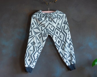 Size 2T-4T • Kid's Unisex 1980s BW Geo Print Jogger Sweatpants