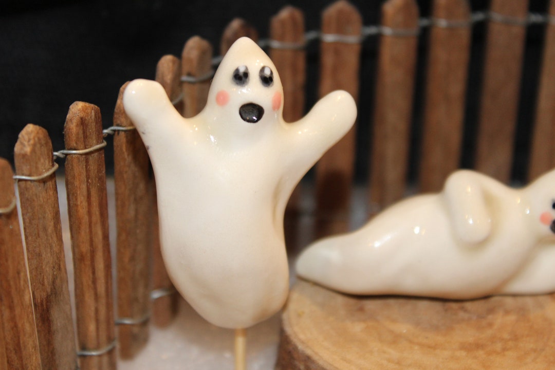 Ceramic Ghost OH MY, Its a Floating GHOST Boo Terrarium Miniature ...