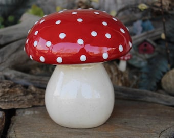 Fairy Garden Standbeeld AMANITA PADDESTOEL - Tuinkluis Paddestoelaardewerk rood en wit