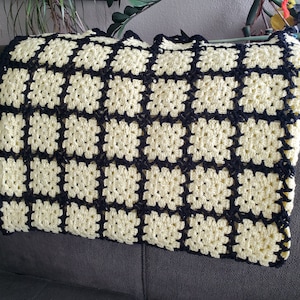 Vintage Crochet Blanket - Yellow and Black - Granny Squares - Vintage Handmade