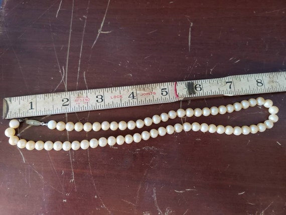 Vintage Faux Pearls - Pearl Necklace - Cream Colo… - image 6