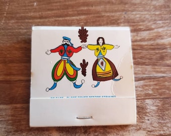 Vintage Taverna Cretekou Matchbook - Greek Restaurant - Alexandria, Virginia - Vacation Souvenir
