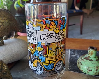 Vintage Muppet Tumbler - The Great Muppet Caper - Happiness Hotel - Juice Glass - McDonald's Promotion - Jim Henson