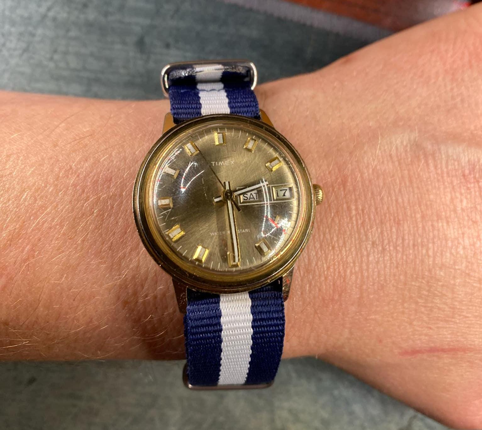 Vintage 1970s Timex Men's Day/date Gold Watch 26861: Classic