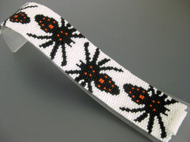 Peyote Pattern Spider INSTANT DOWNLOAD PDF Peyote Stitch Bracelet Pattern Halloween Peyote Pattern / Two Drop Even Peyote image 2