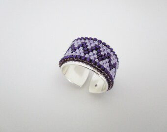 Adjustable Beaded Peyote Ring in Purple and Lilac Seed Bead Jewelry