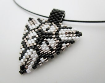 Small Beaded Peyote Triangle Pendant Necklace in Black, White and Steel / Seed Bead Jewelry / Gifts Under 20