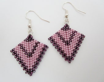 Beaded Peyote Arrowhead Earrings in Rose and Wine / Seed Bead Jewelry / Gifts Under 20