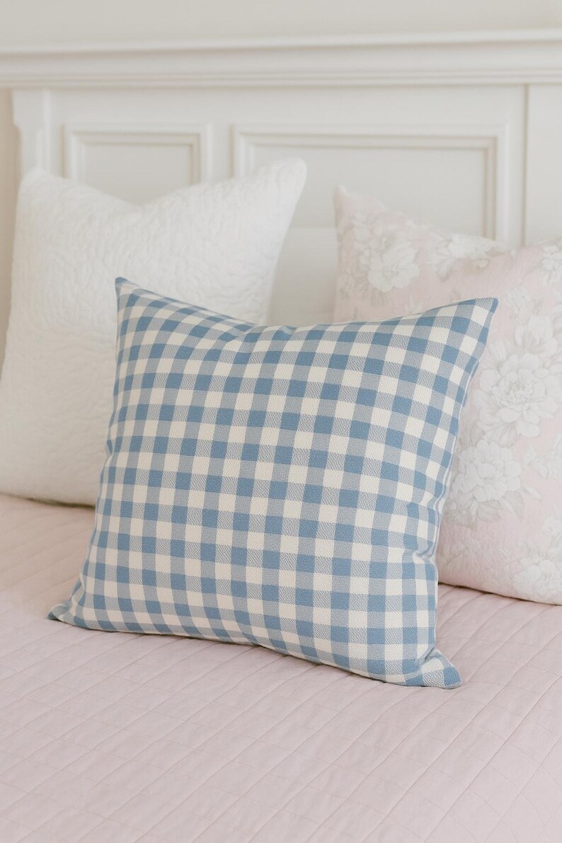 Blue gingham decorative pillow case for home décor