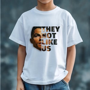 Cristiano Ronaldo Graphic T-Shirt Streetwear Fashion Kids Ronaldo T-Shirt Gift Idea Soccer Fan Adult Ronaldo Shirt Real Madrid