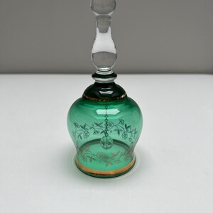 Campana verde Bohemia fatta a mano Crystalex – Campana in vetro ceco vintage, dettagli floreali dorati