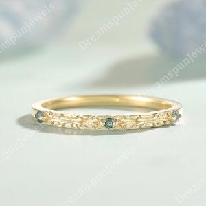 Unique Green Sapphire Wedding Band Nature Inspired Leaf Wedding Ring Solid Gold Wedding Band Stackable Ring Anniversary Ring Gift for Her
