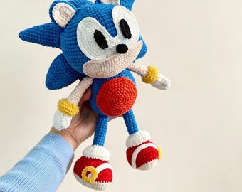 Handmade Crochet Sonic Hedgehog Plush – 22cm Blue Speedster Amigurumi, Gamer Gift, Sonic Inspired Collectible
