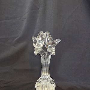 Kissing Love Birds on Pedestal Art glass figurine