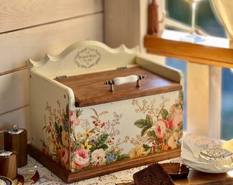 Panera francesa hecha a mano, almacenamiento rústico para cocina, panera estilo granja, panera de madera con diseño floral, regalo de Navidad para el hogar.