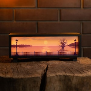 Nachtlichtlampe mit Sonnenuntergang am Wasser Szene - Warme LED-Lampe, 3D-Parallax-Lightbox, Holz-Ambient-Dekor, gemütliches Stimmungsgeschenk für Zuhause