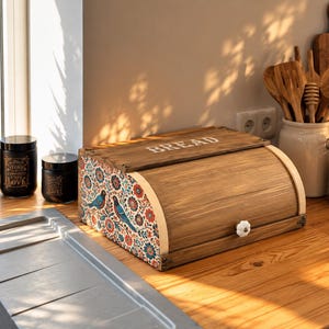 Vintage Wooden Bread Box, Handmade Rustic Bread Bin with Roll Top, Floral French Country Kitchen Decor, Farmhouse Bread Keeper