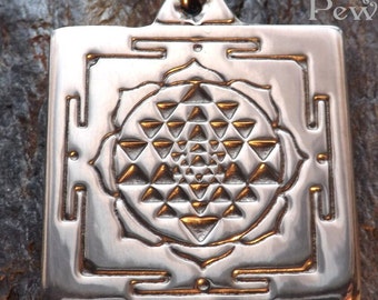 Sri Yantra Mandala - Pewter Pendant - Hindu Jewelry, Indian, Tibetan, Eastern Religions, Spirtual Creation, Spirit Necklace