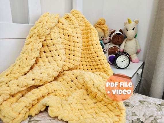 Chunky knit blanket pdf, Alize Puffy Blanket Pattern, Finger knit blanket pattern Download, Beginner Patterns, Criss-Cross Pattern