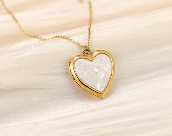 Engraved Locket Necklace with Photo,Memorial Photo Heart Locket, Memorial Photo Jewelry, Anniversary Gift, Mom Gift, Christmas Gift For Her