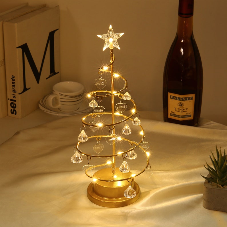 Lâmpada de cristal com nome em formato de árvore de Natal personalizada, lustre de cristal personalizado de 1 a 15 nomes, decorações de Natal, luz de árvore genealógica, presente para a família imagem 1