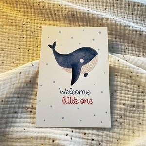 Karte Geburt Wal "Welcome little one" – Handgemaltes Aquarellmotiv | A6 Karte | Karte zur Geburt | Grußkarte | Postkarte Baby Walmotiv