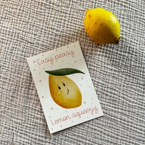 Postkarte Easy Peasy Lemon Squeezy – Handgemaltes Aquarellmotiv | A6 Karte | Geburtstagskarte | Grußkarte Geburtstag | Postkarte