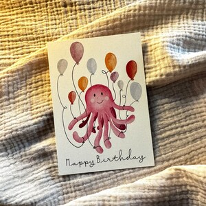 Krake Postkarte – Handgemaltes Aquarellmotiv | A6 Karte | Geburtstagskarte | Grußkarte Geburtstag | Postkarte | Luftballons