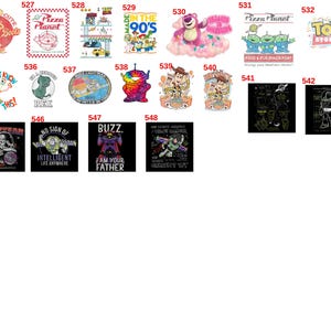 Puede incluir: Colecci&oacute;n de dise&ntilde;os gr&aacute;ficos con personajes y logotipos de la pel&iacute;cula animada Toy Story. Los dise&ntilde;os incluyen el logotipo de Pizza Planet, Buzz Lightyear y otros personajes. Los dise&ntilde;os est&aacute;n sobre un fondo negro.
